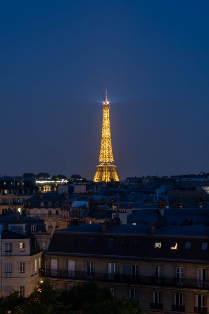 La Tour Eiffel by Night !